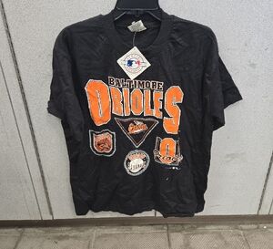 NWT Baltimore Orioles Black T-Shirt Graphic Size Large
